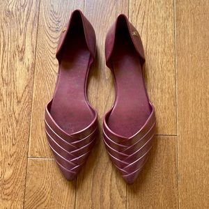Melissa pointy-toe flats in wine, size 38